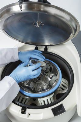 Genevac Rocket™ Vacuum Evaporator: Extracting Scents & Smells