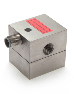 Manufactured in durable 316 stainless steel - the compact Titan 700 bar OG2 Special flowmeter uniquely combines high performance with a low cost of ownership. With a standard flow range from 0.03 to 4.0 litres / minute on 30Cstk oil the new flowmeter is able to routinely achieve outstanding accuracy (0.5%) and repeatability (0.1%).