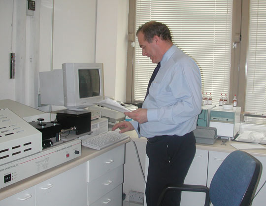 Key to assessing the value of a waste material as a potential fuel feedstock is in determining its Carbon (C) and Hydrogen (H) content. The Carbon concentration when measured in conjunction with calorific value gives a measure of the energy content and therefore the usefulness of the waste sample as a renewable energy source. The Hydrogen concentration is another key parameter to be measured and is used to calculate the samples net calorific value.