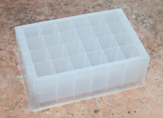 Precisely manufactured to SLAS/ANSI specifications - Porvair Sciences 24-well deep well plates permit users to simply undertake multiple, high volume (10ml / well) experiments in a single unit maximising both productivity and operational flexibility. 